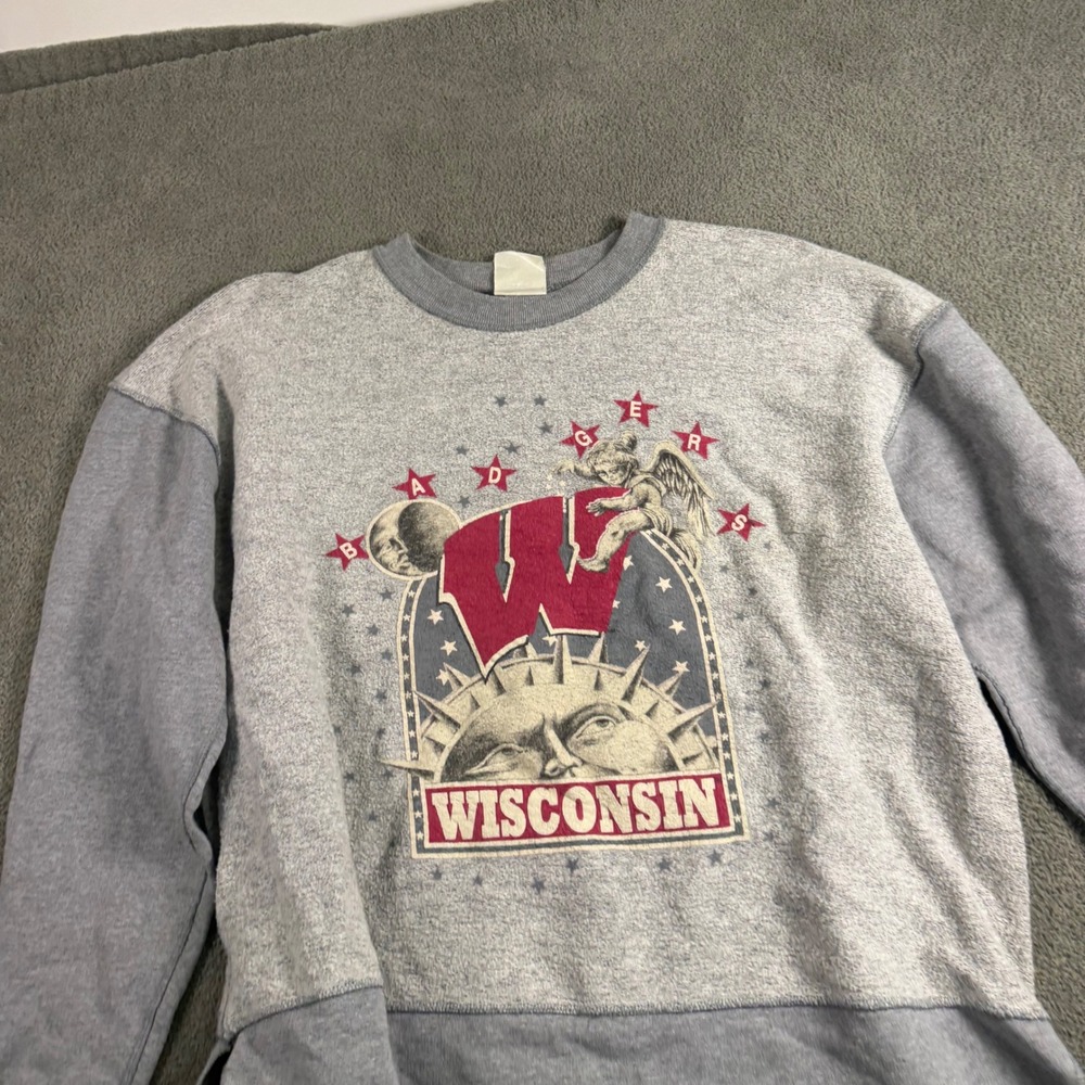 Gopher International Wisconsin Badgers Celestial Sun Moon Sweatshirt Gray L